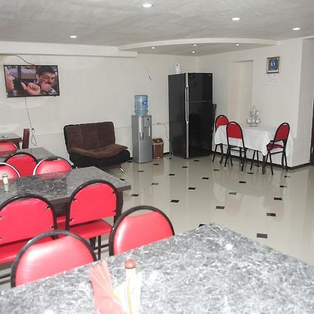 Guest House Nona Kʼutʼaisi Exterior foto