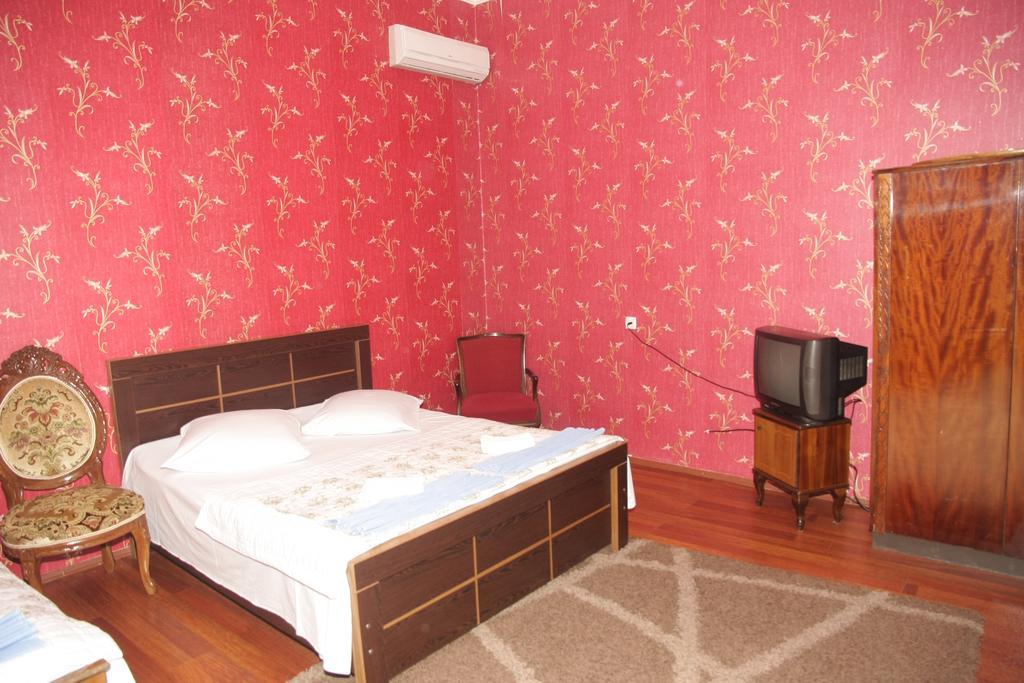 Guest House Nona Kʼutʼaisi Exterior foto