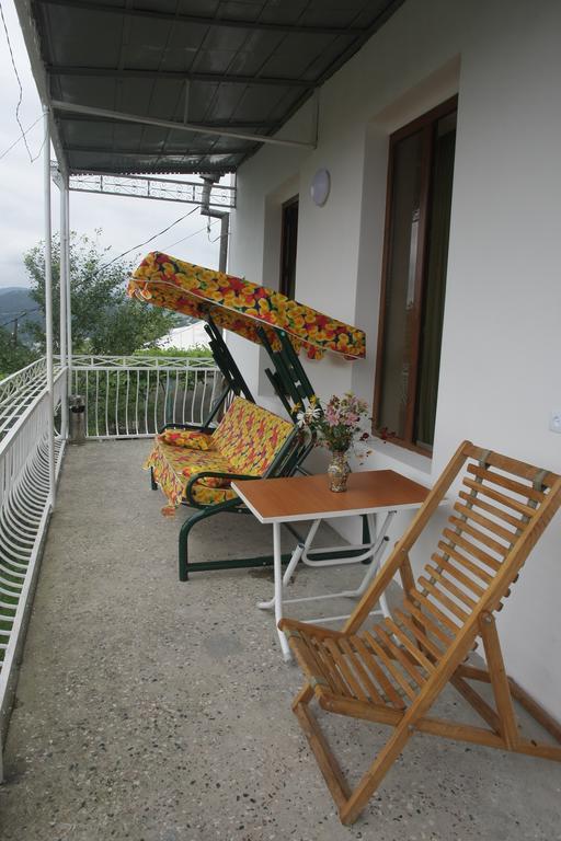 Guest House Nona Kʼutʼaisi Exterior foto