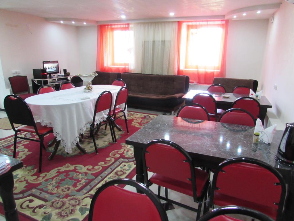 Guest House Nona Kʼutʼaisi Exterior foto